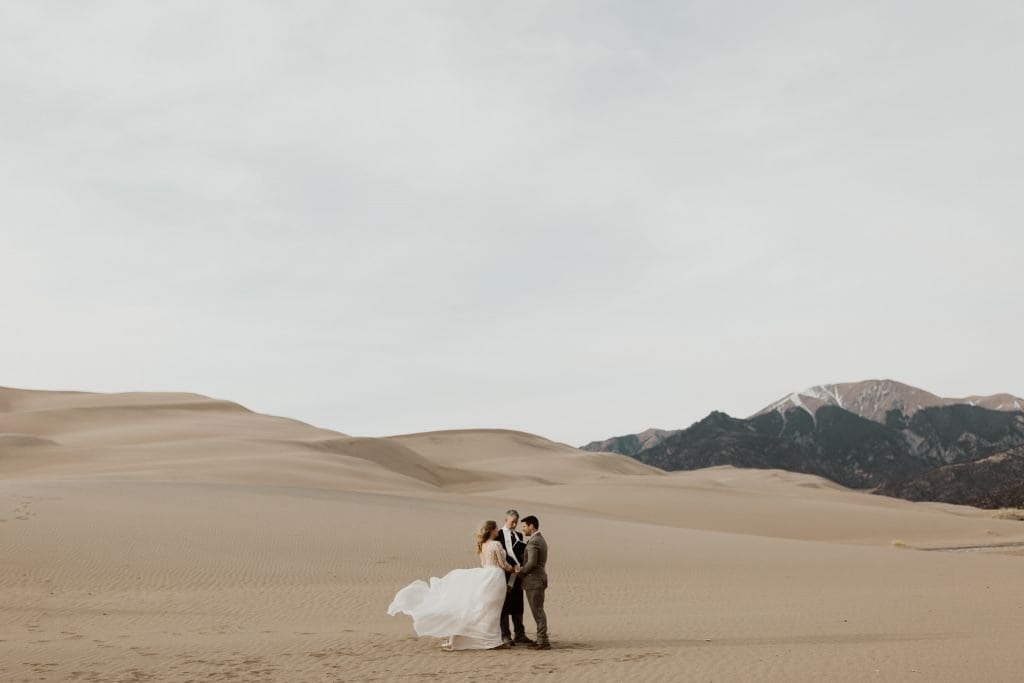great sand dunes national park colorado winter elopement wedding