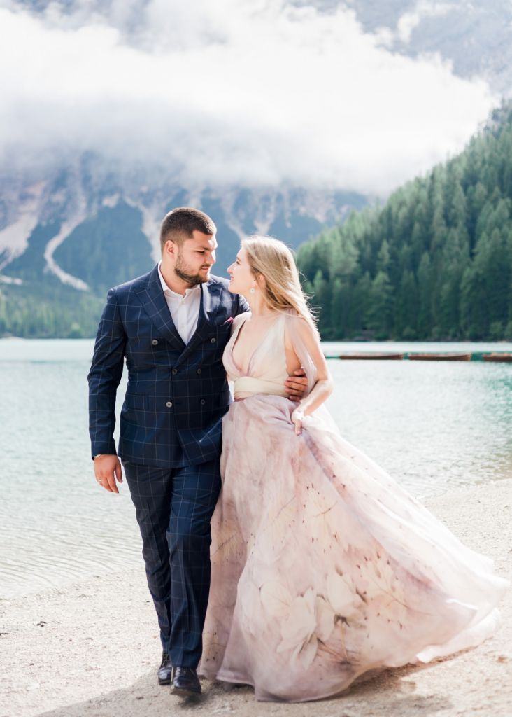 lago di braies pragser wildsee south tyrol italy elopement mountain wedding