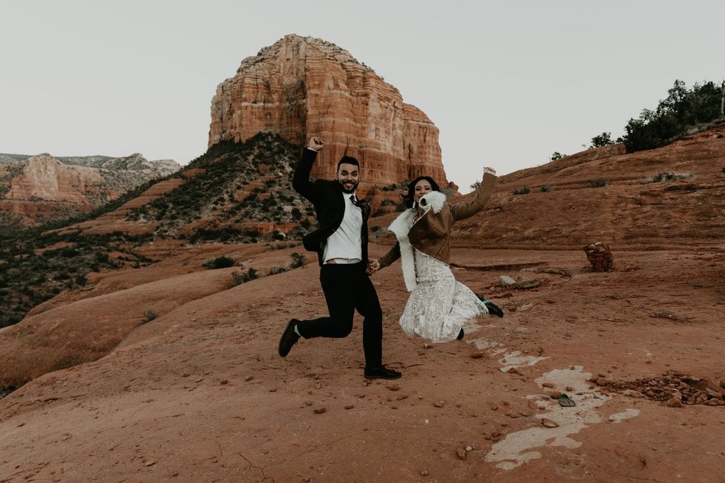 bell rock sedona arizona adventure elopement wedding