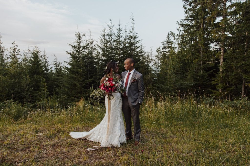 wood mountain lodge courtenay british columbia canada elopement wedding