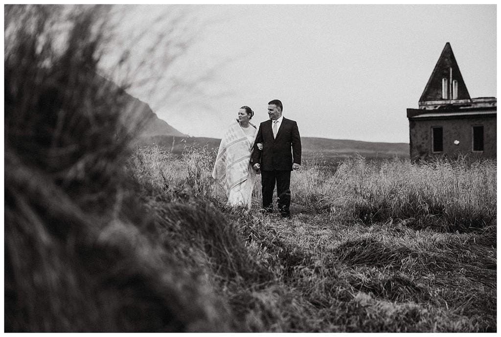 intimate iceland elopement