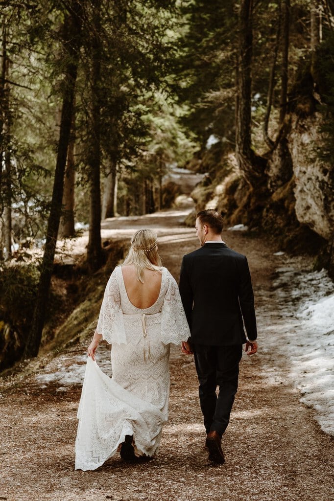 lago di braies dolomites adventure elopement mountain wedding