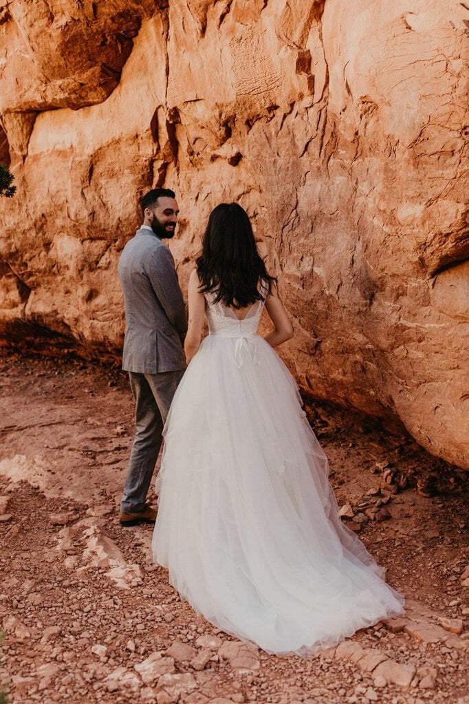 cathedral rock Sedona Arizona elopement desert wedding