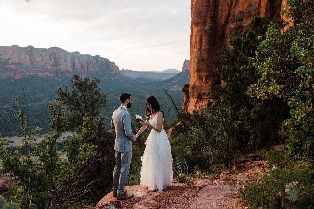 cathedral rock Sedona Arizona elopement desert wedding