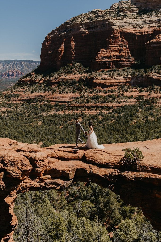 cathedral rock Sedona Arizona elopement desert wedding