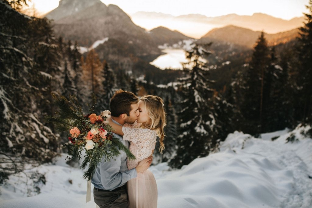 elopement wedding in the snow