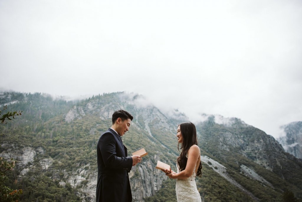 Yosemite elopement vows