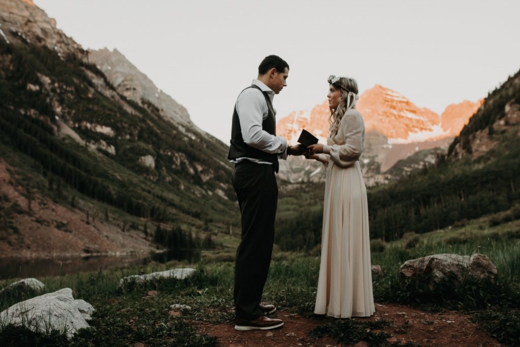 10 Year Vow Renewal at Maroon Bells in Colorado - Wandering Weddings