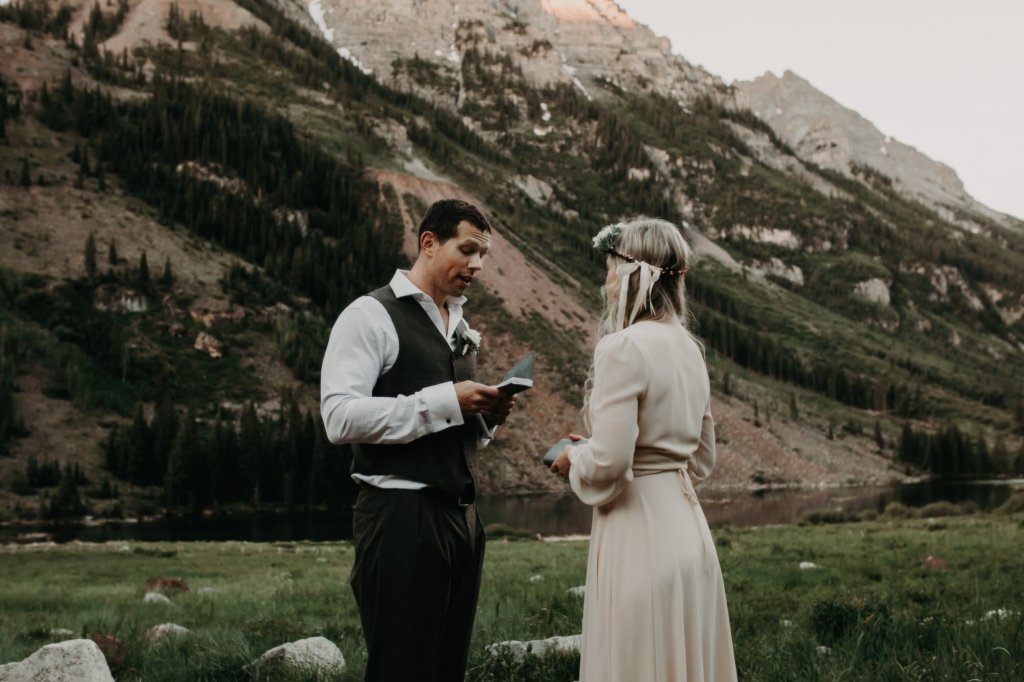 10 Year Vow Renewal at Maroon Bells in Colorado - Wandering Weddings